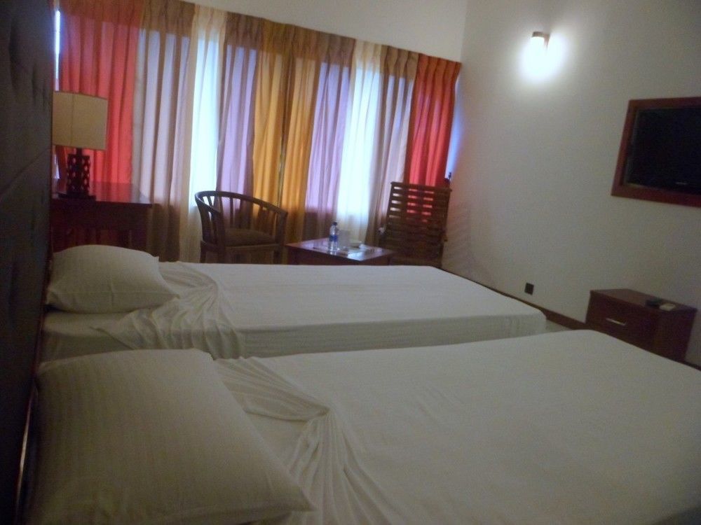 Hotel Milano Grand Dambulla Exterior foto