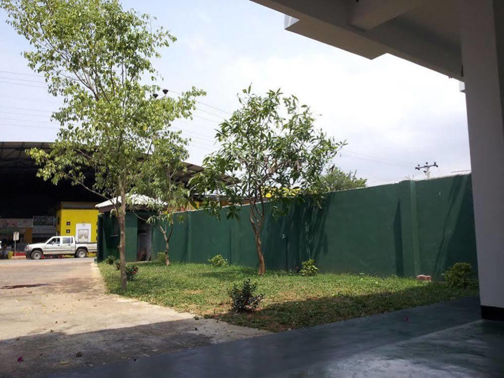 Hotel Milano Grand Dambulla Exterior foto